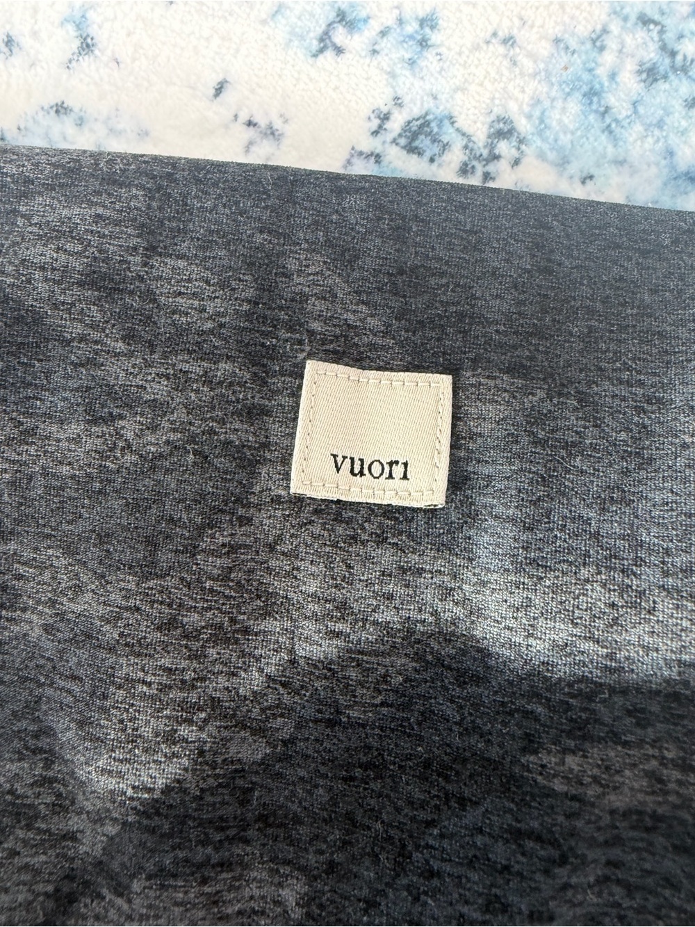 Vuori Clean Elevation Leggings Black Camo XS VW444 - Picture 6 of 10